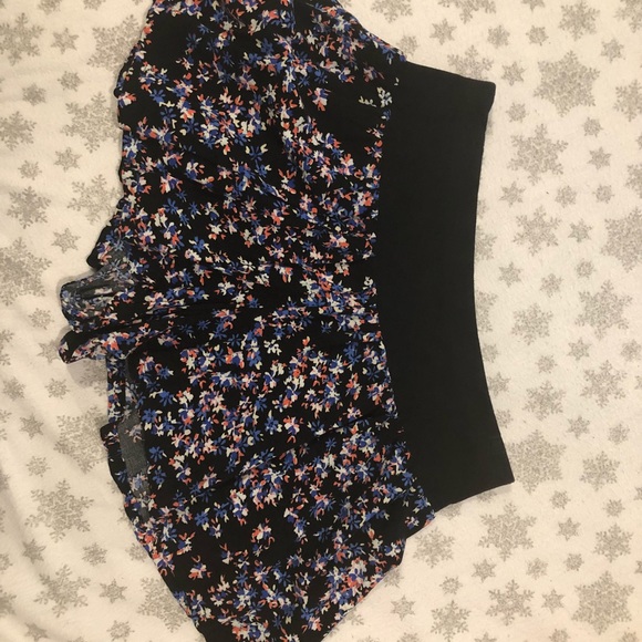 Express shorts. - Picture 2 of 5